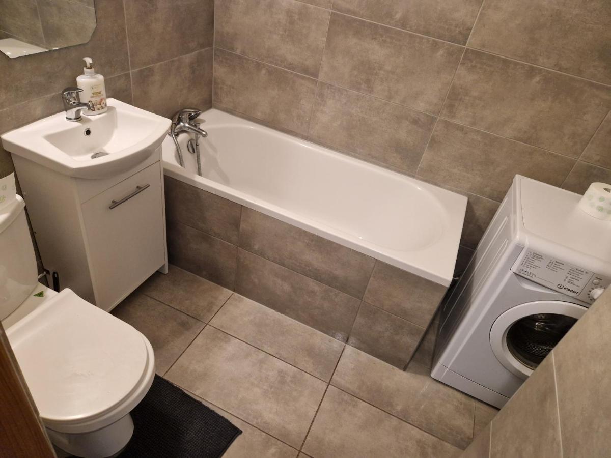 Apartament W2, Mieszkanie Dla Wszystkich Konin  Kültér fotó